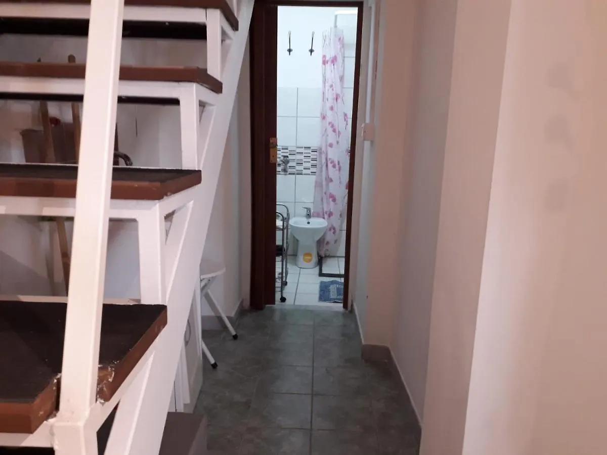 Home Sweet Home 卡塔尼亚
